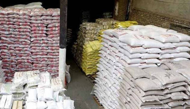 دادستان عنبرآباد خواستار جلوگیری از فروش بذر و کودهای تقلبی در جنوب کرمان شد